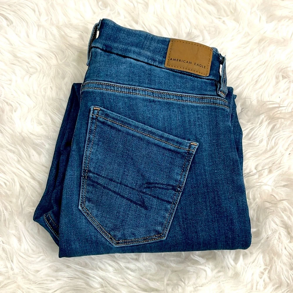American Eagle Outfitters Dark Blue Ankle Jeans